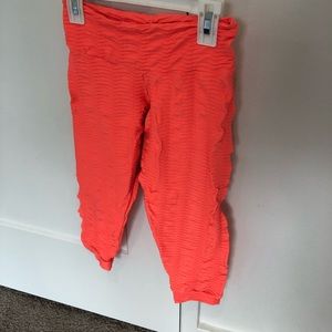 Medium Bum Bum Orange Capris